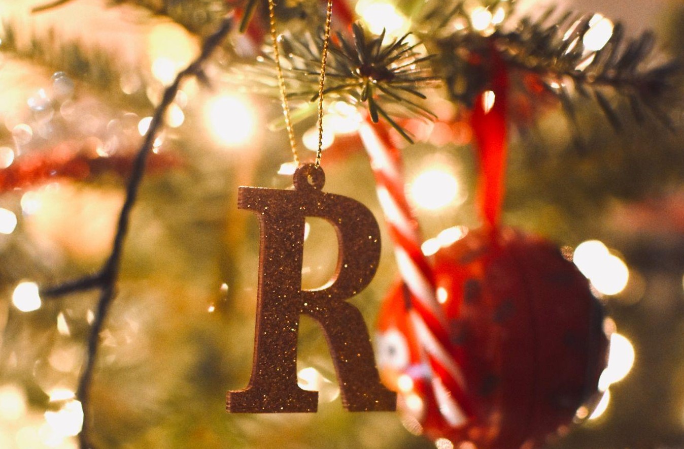 Choosing the Perfect Christmas Tree Skirt